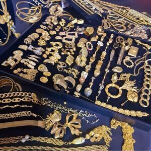 Vintage 2 Modern jewelry lot~ 2 LB Monet Trifari KJL Kendra Scott Plunder